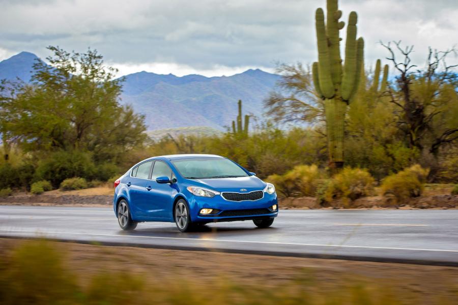  Kia Forte 2014 года  (фото 2 из 125)